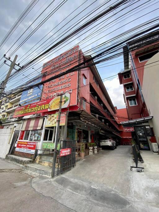 Ratanawong Place 823 Bangkok Buitenkant foto