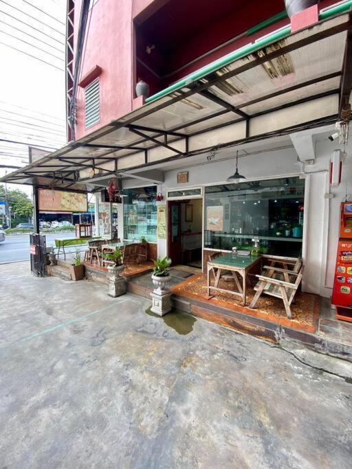 Ratanawong Place 823 Bangkok Buitenkant foto