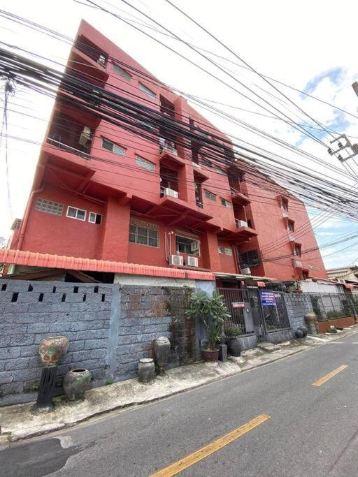 Ratanawong Place 823 Bangkok Buitenkant foto